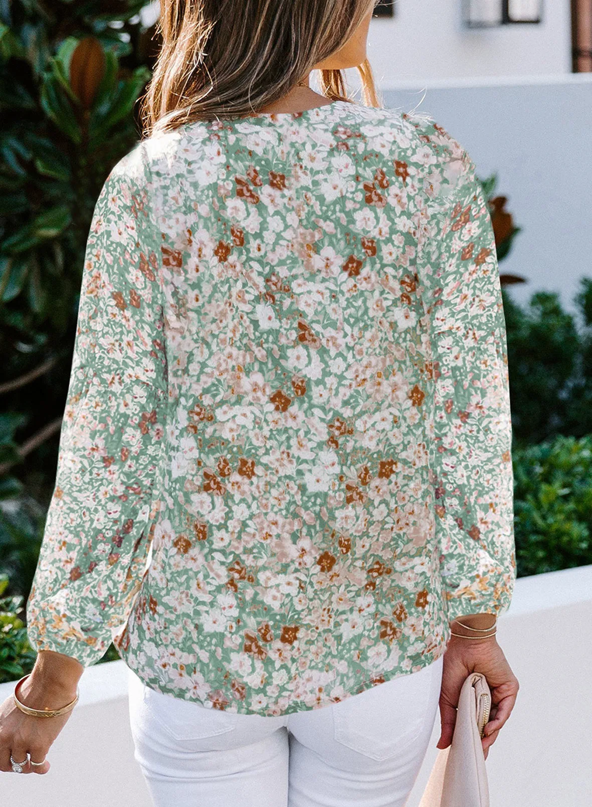 Stylish And Chic: Women'S V-Neck Chiffon Shirt With Lantern Sleeves And Blood Floral Print 47 Undefined
