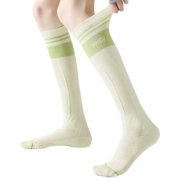 Stay Cool And Compressed: Women'S Lightweight High Compression Athletic Socks