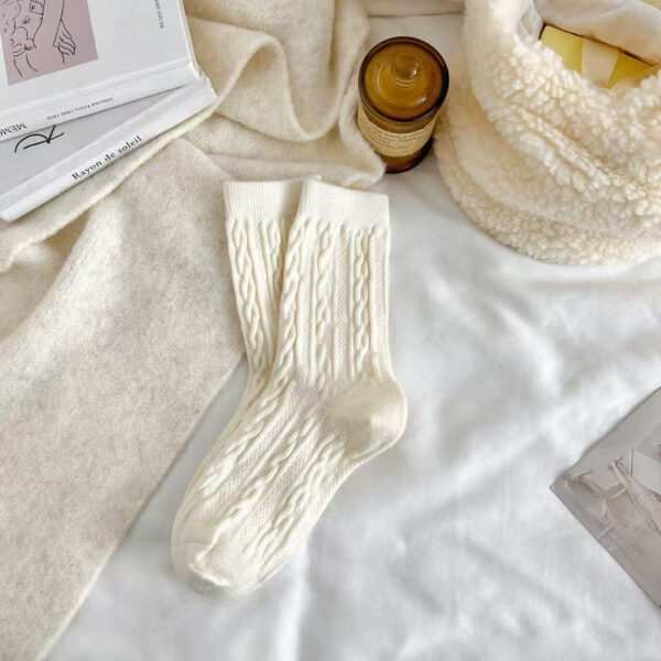 5Prs-White Cashmere Women'S Twist Thickened Retro Medium Tube Socks Postpartum Confinement Socks - Image 7