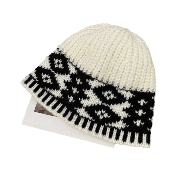 Retro Wool Hat Autumn And Winter Women'S Warm Ear Protection Versatile Face Small Color Matching Warm Knitted Bucket Hat - Image 5